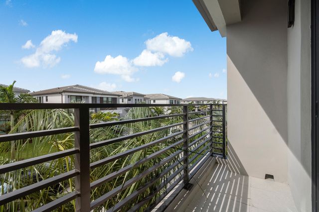 17533 Sparkling River Road, Boca Raton, FL 33496