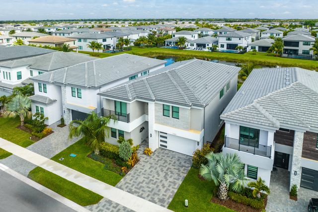 17533 Sparkling River Road, Boca Raton, FL 33496