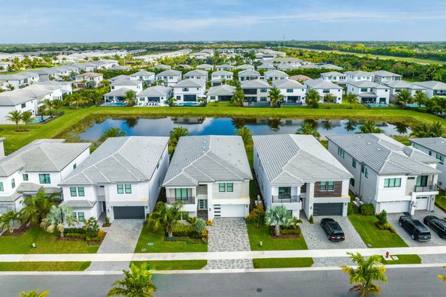 17533 Sparkling River Road, Boca Raton, FL 33496