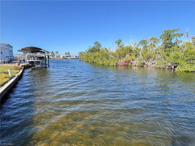 17841 Bryan CT, Fort Myers Beach, FL 33931