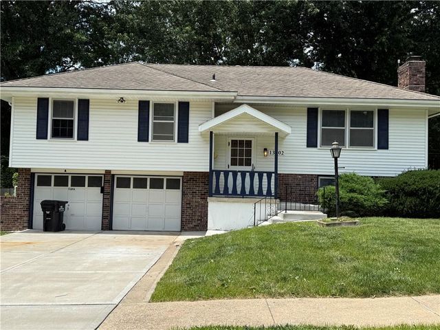 13202 Lowell Avenue, Grandview, MO 64030