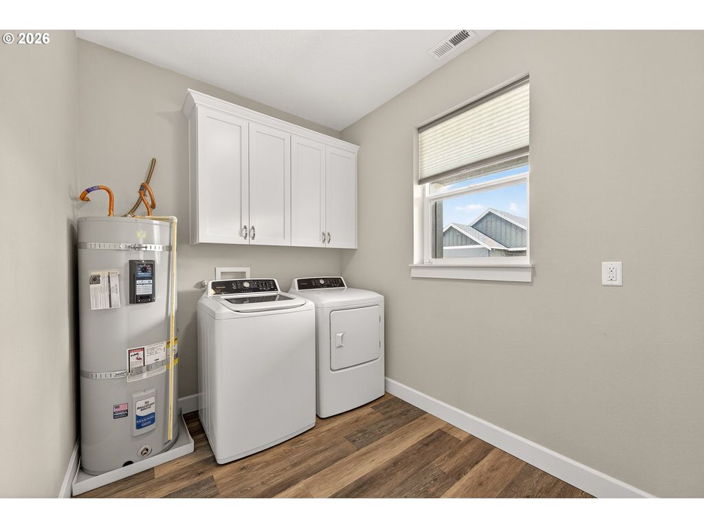 Image 16 of property listing at 3622 Ne Hembree St, Mc Minnville, OR 97128