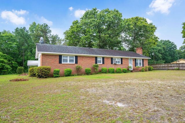 202 Hamilton Road, Bunnlevel, NC 28323