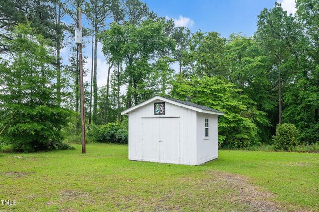 202 Hamilton Road, Bunnlevel, NC 28323