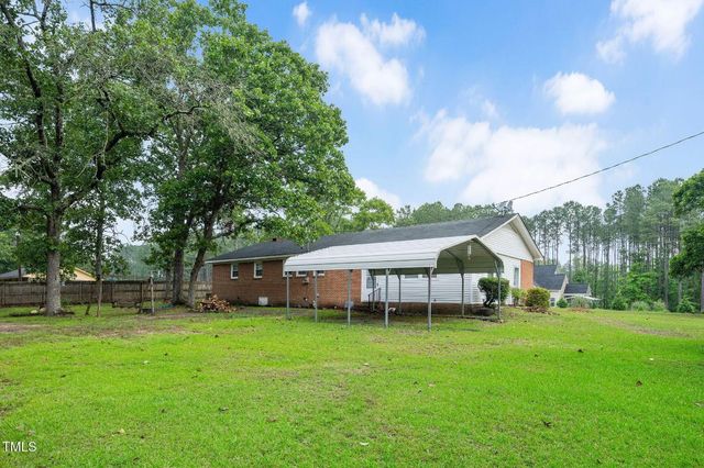 202 Hamilton Road, Bunnlevel, NC 28323