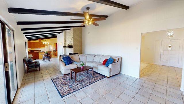 1124 W 6th, Brady, TX 76825