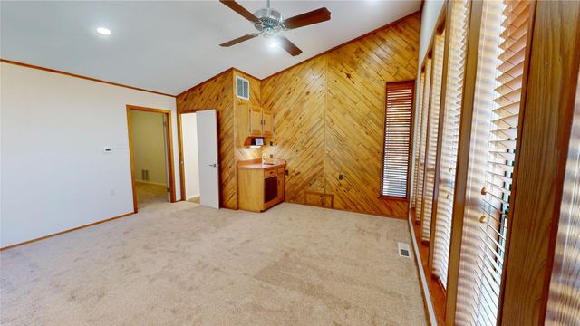 1124 W 6th, Brady, TX 76825