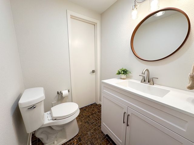 1124 W 6th, Brady, TX 76825