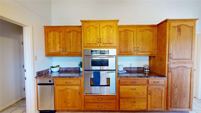 1124 W 6th, Brady, TX 76825