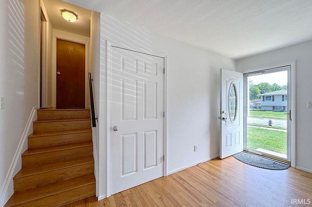 1315 Providence Court, Mishawaka, IN 46544