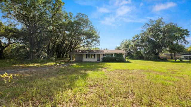 2005 W PIPKIN ROAD, Lakeland, FL 33811