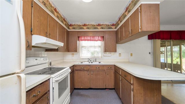 2005 W PIPKIN ROAD, Lakeland, FL 33811