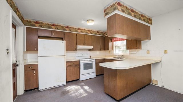 2005 W PIPKIN ROAD, Lakeland, FL 33811