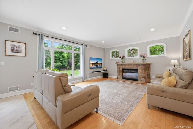 58 South Path, Calverton, NY 11933
