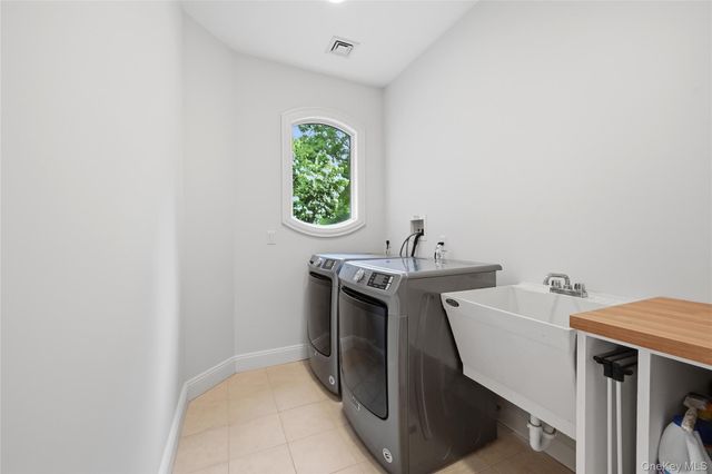 58 South Path, Calverton, NY 11933