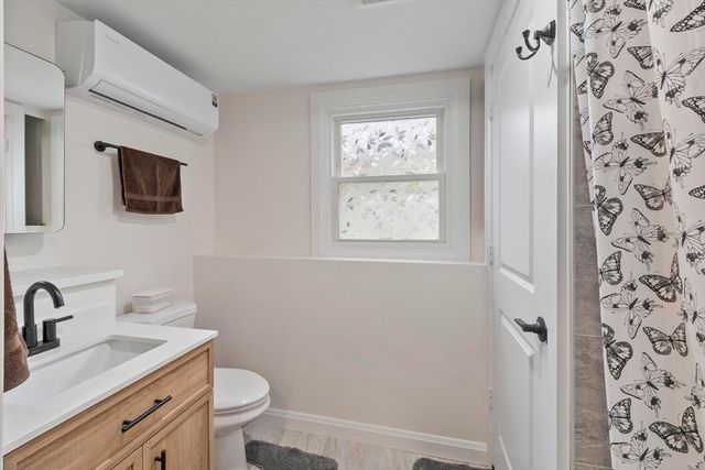 17 Horseshoe Rd, Dracut, MA 01826