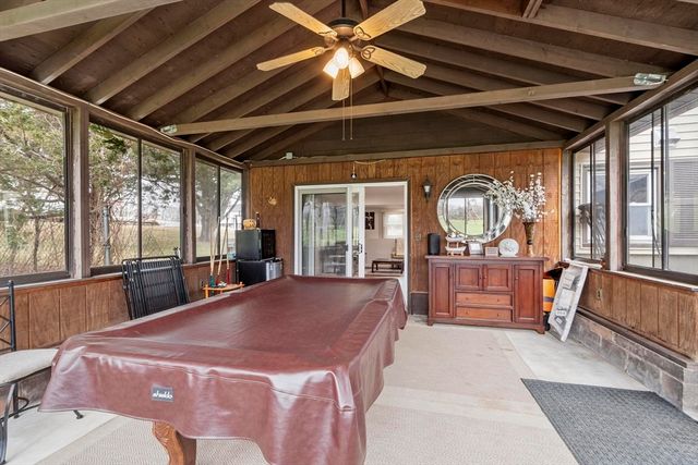 17 Horseshoe Rd, Dracut, MA 01826
