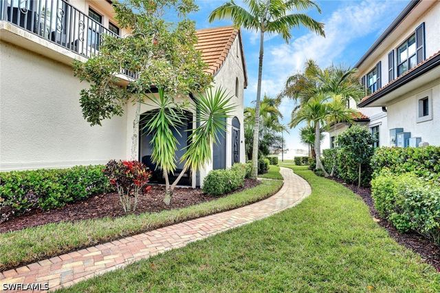 1439 Santiago CIR 2101, Naples, FL 34113