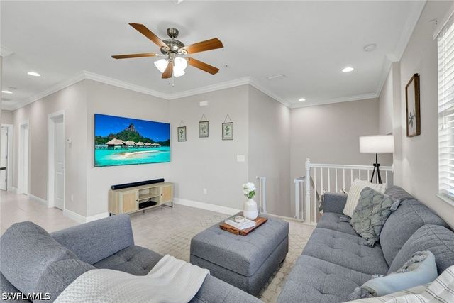 1439 Santiago CIR 2101, Naples, FL 34113