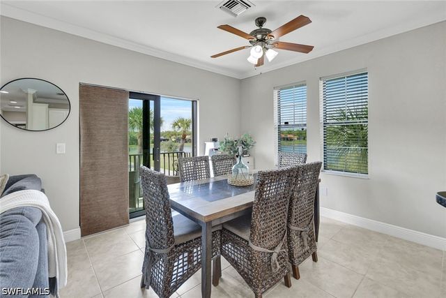 1439 Santiago CIR 2101, Naples, FL 34113