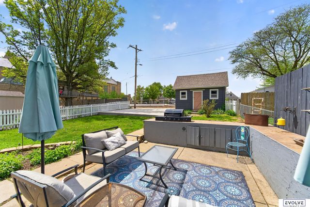 4422 S 40Th Street, Omaha, NE 68107