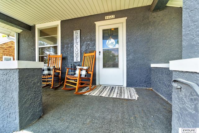 4422 S 40Th Street, Omaha, NE 68107