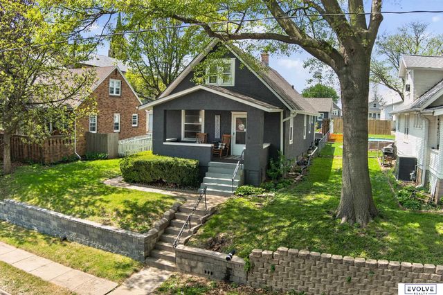 4422 S 40Th Street, Omaha, NE 68107