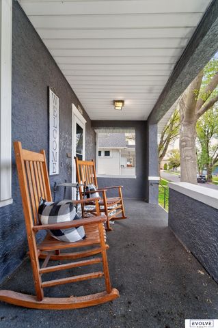 4422 S 40Th Street, Omaha, NE 68107