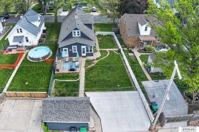 4422 S 40Th Street, Omaha, NE 68107