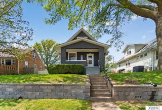 4422 S 40Th Street, Omaha, NE 68107