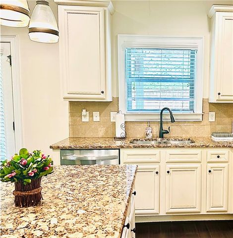 911 Rainsong Court, Braselton, GA 30517