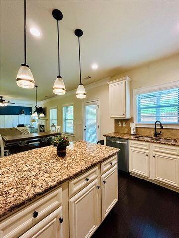 911 Rainsong Court, Braselton, GA 30517