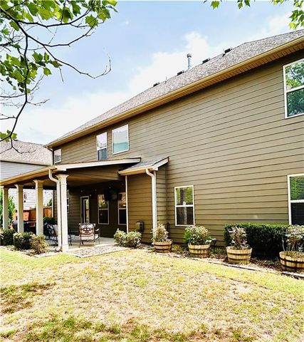 911 Rainsong Court, Braselton, GA 30517