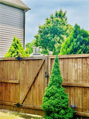 911 Rainsong Court, Braselton, GA 30517