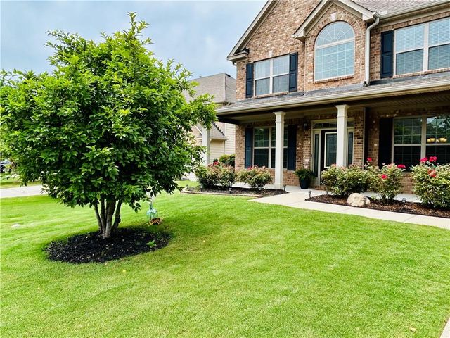 911 Rainsong Court, Braselton, GA 30517