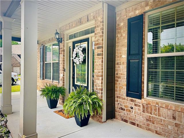911 Rainsong Court, Braselton, GA 30517