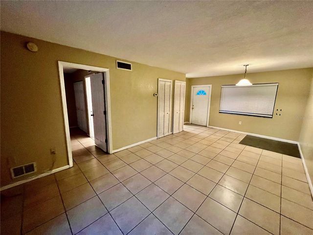 5310 26TH ST W 202, Bradenton, FL 34207