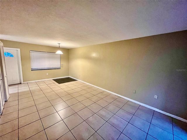 5310 26TH ST W 202, Bradenton, FL 34207