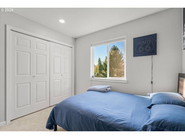 3121 Ne GLENCOE OAKS Pl, Hillsboro, OR 97124