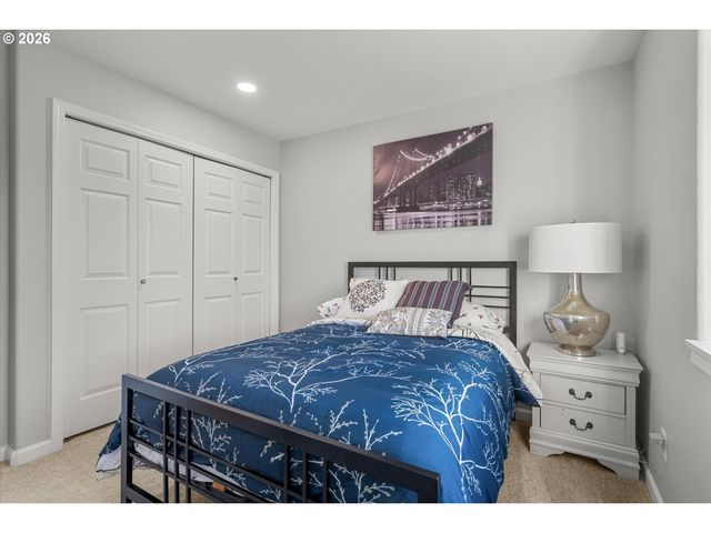 3121 Ne GLENCOE OAKS Pl, Hillsboro, OR 97124