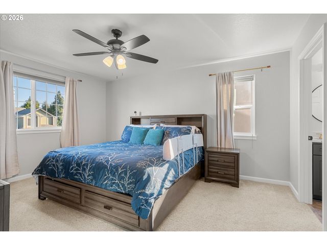 3121 Ne GLENCOE OAKS Pl, Hillsboro, OR 97124