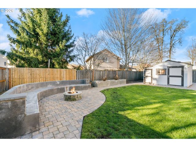 3121 Ne GLENCOE OAKS Pl, Hillsboro, OR 97124