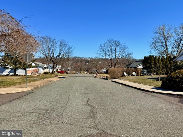 1062 HALE ST, Pottstown, PA 19464