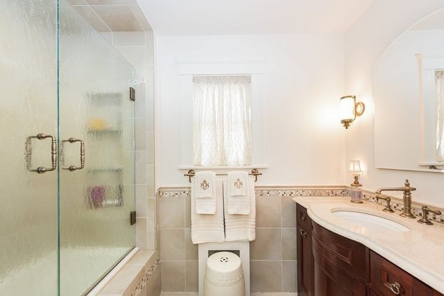 62 Evergreen Ave, Newton, MA 02466