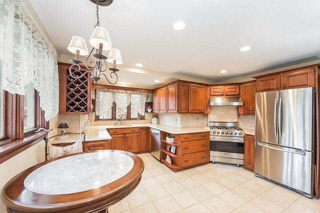 62 Evergreen Ave, Newton, MA 02466