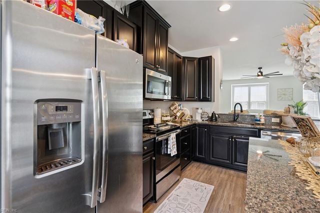 609 Brickell CHSE, Chesapeake, VA 23324