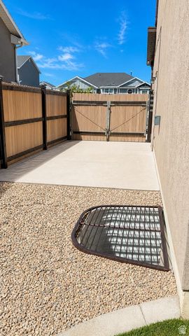370 STONE HOLLOW DR, Santaquin, UT 84655