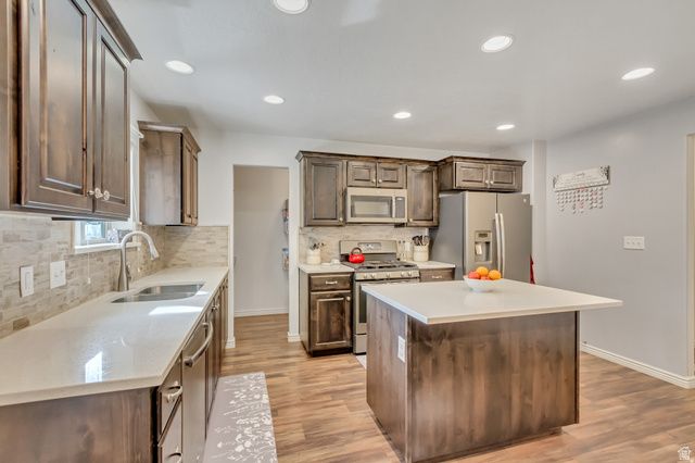 370 STONE HOLLOW DR, Santaquin, UT 84655
