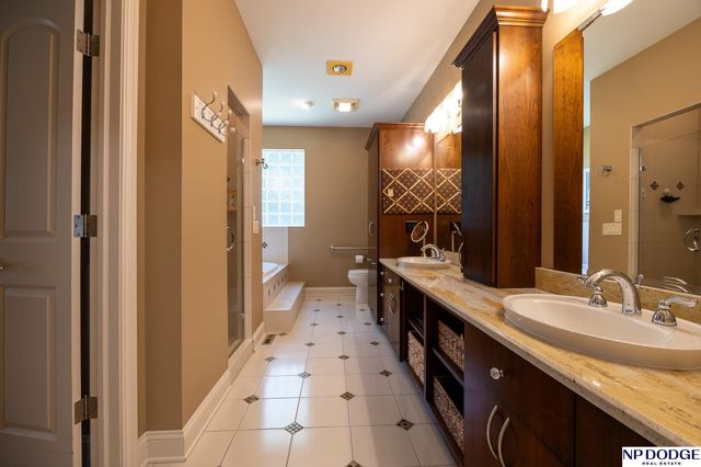 4600 Firebush Lane, Lincoln, NE 68516