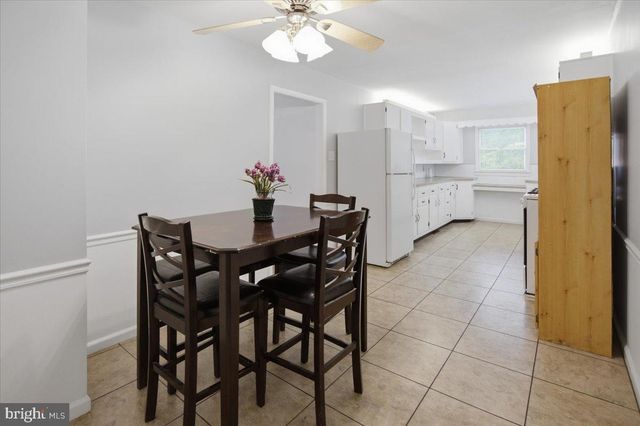 300 TAMARA CIR, Newark, DE 19711